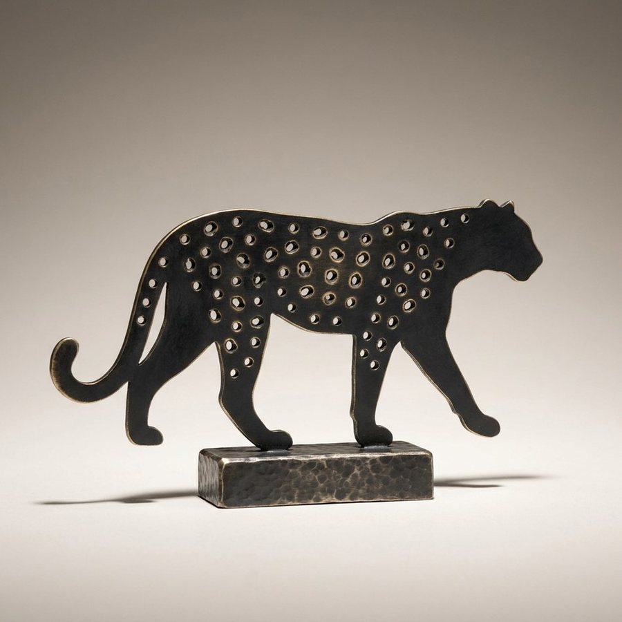 Leopard, Pierced Profile