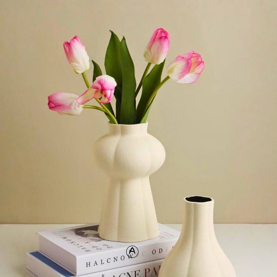 Pedestal Bulb Vase