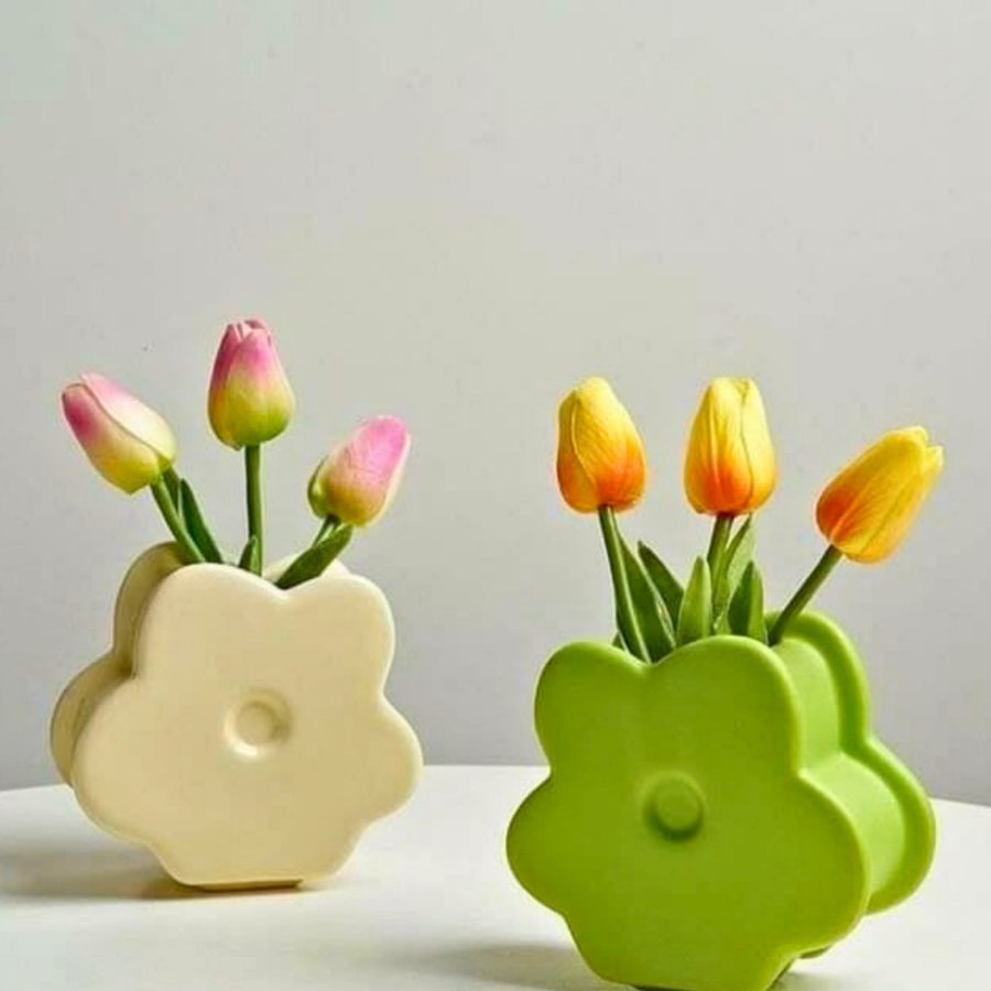 Petal Flat Vase